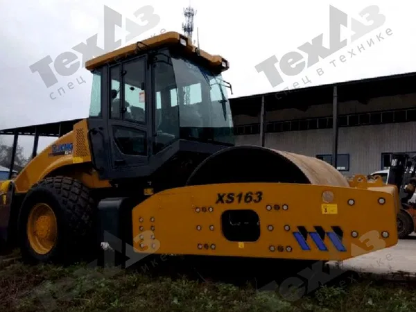 Грунтовый каток XCMG XS163