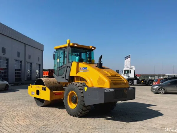 Грунтовый каток XCMG XS163J