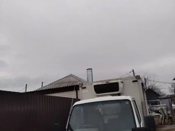 Рефрижераторный фургон Isuzu ELF