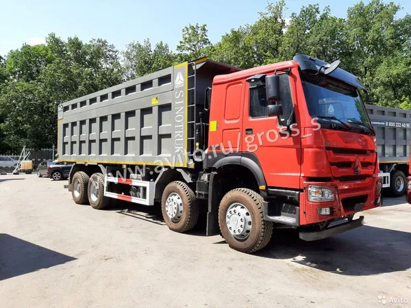 Самосвал HOWO HW76