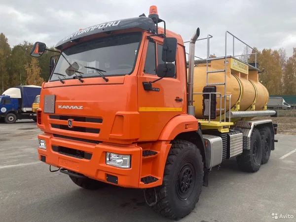 Бензовоз КамАЗ 43118