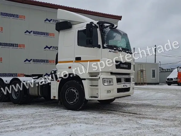 Седельный тягач КамАЗ 65206