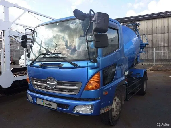 Автобетоносмеситель Hino Ranger