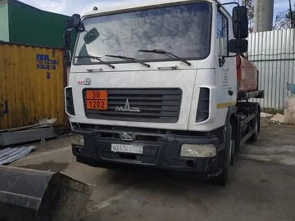 Бензовоз МАЗ 5340