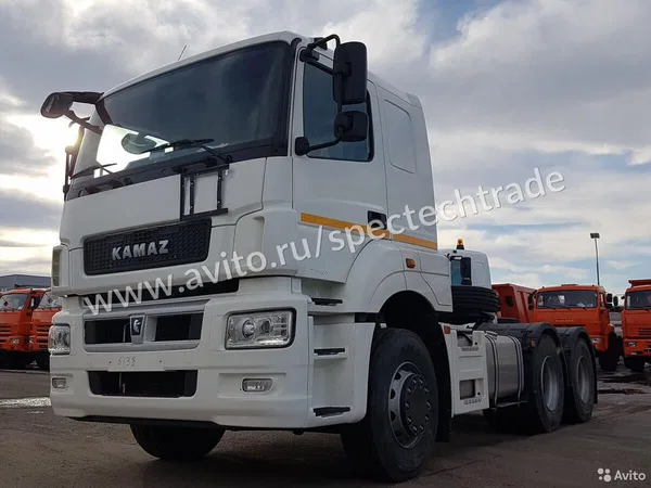 Седельный тягач КамАЗ 65206