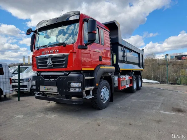 Самосвал HOWO T5G