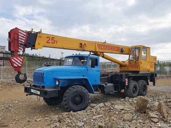Автокран Челябинец КС-45721 на шасси УРАЛ