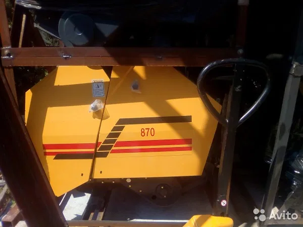Пресс-подборщик 8050