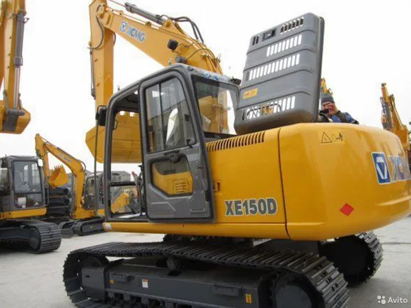 Гусеничный экскаватор XCMG XE150D