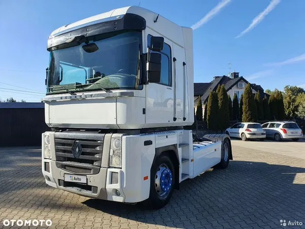 Седельный тягач Renault Magnum