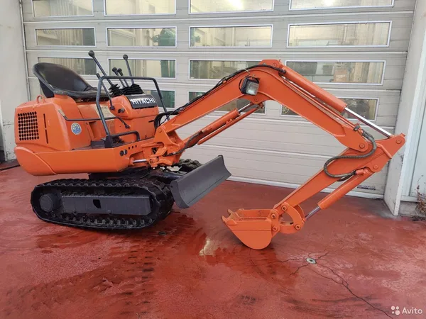 Мини-экскаватор Hitachi EX8