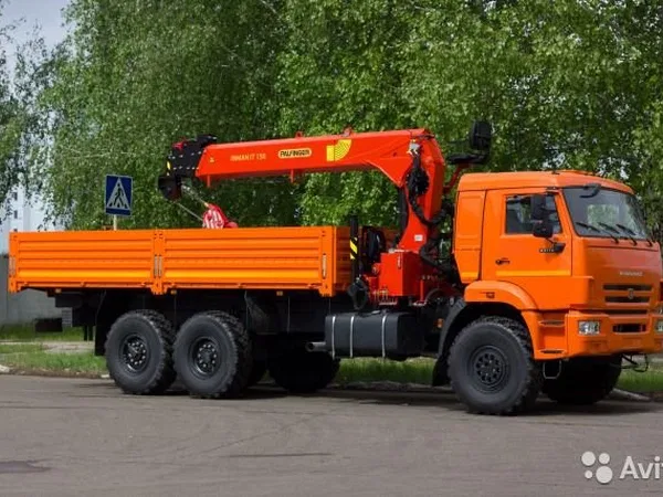 Бортовой грузовик с КМУ КамАЗ 43118 с КМУ Palfinger