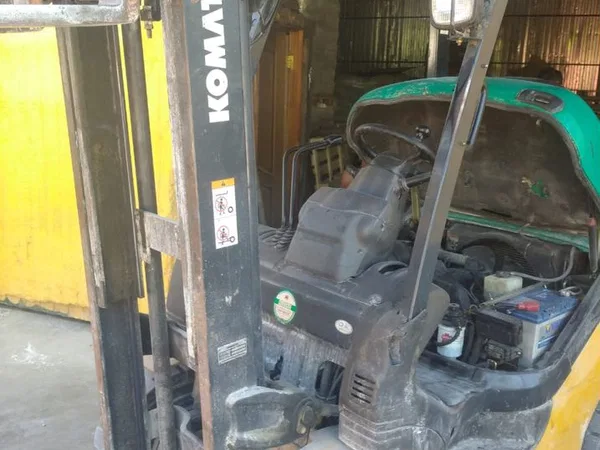 Вилочный погрузчик Komatsu FD15T-20
