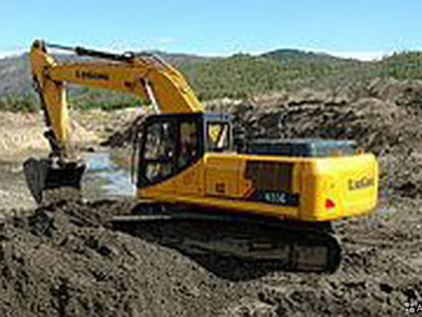 Гусеничный экскаватор LiuGong CLG933E