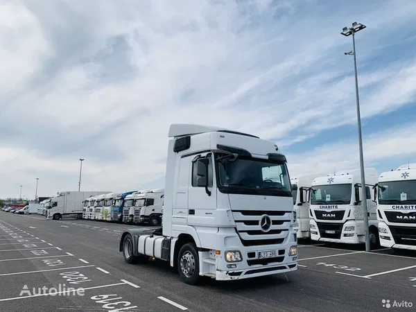 Седельный тягач Mercedes-Benz Actros