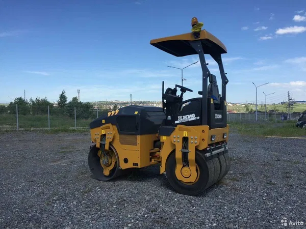 Комбинированный каток XCMG XMR403VT
