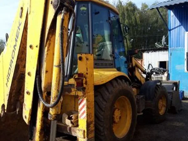 Экскаватор-погрузчик Hidromek 102b