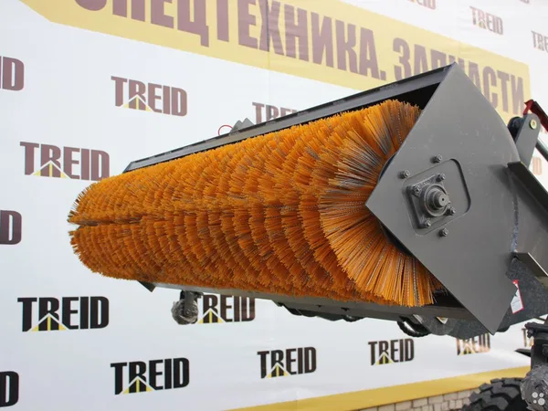 Коммунальная щетка