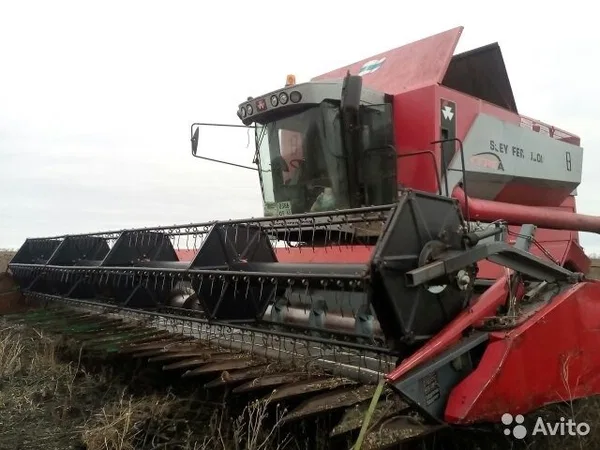 Зерноуборочный комбайн Massey Ferguson 7278