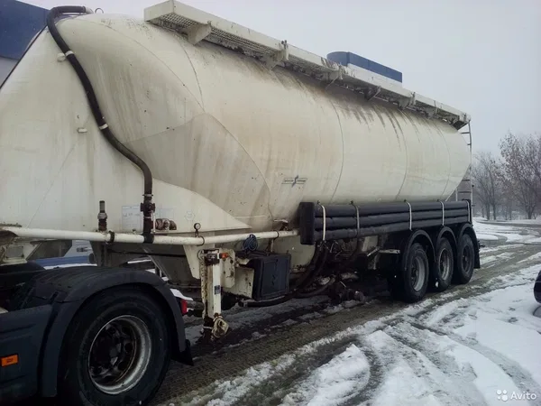 Полуприцеп цементовоз Spitzer SK 2740 CAL