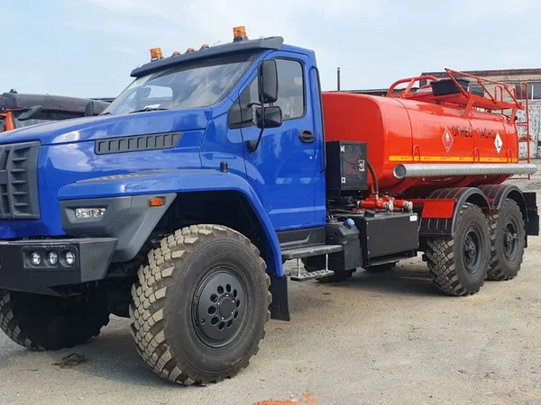 Бензовоз УРАЛ Next 5557