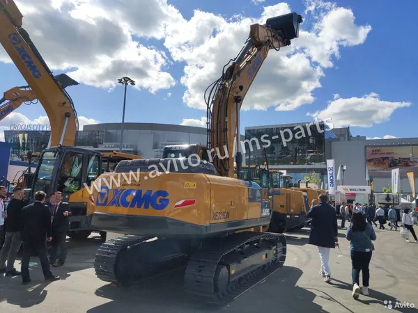 Гусеничный экскаватор XCMG XE225DN