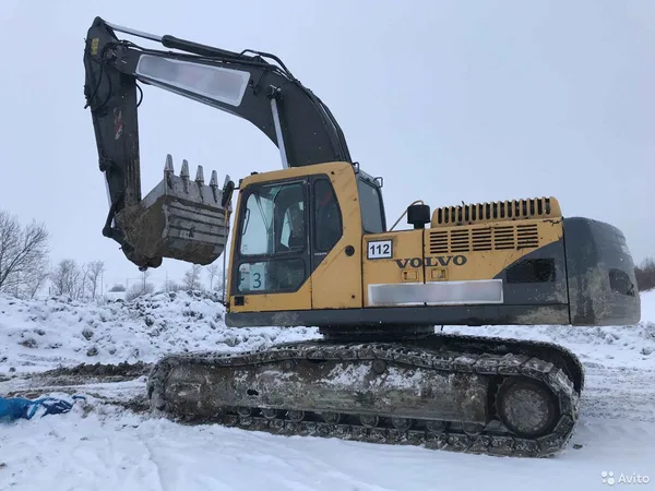 Гусеничный экскаватор Volvo EC290B LC