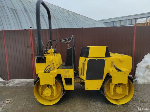 Тротуарный каток Bomag BW120 AD