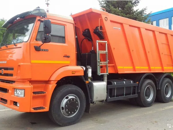 Самосвал КамАЗ 6520