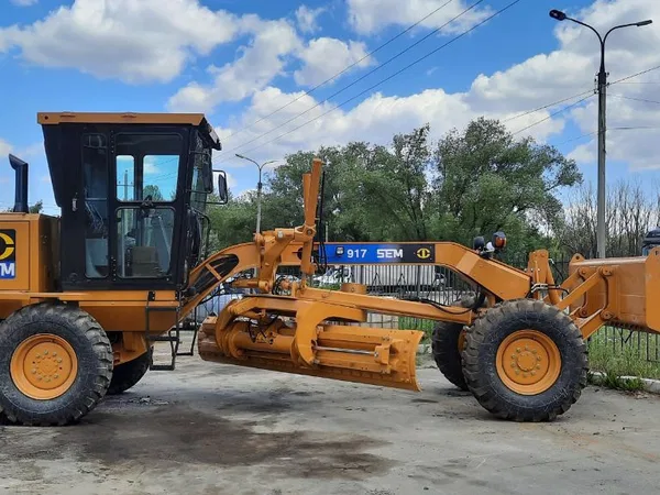 Автогрейдер SEM 917