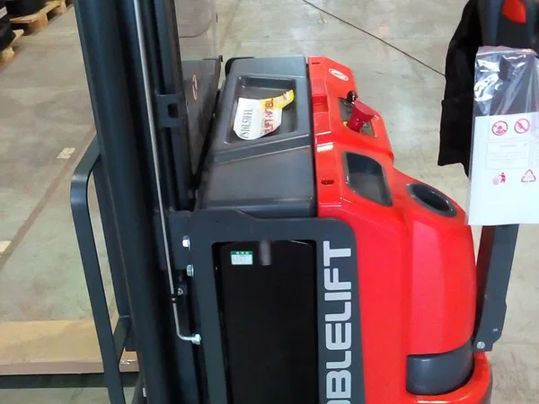 Штабелер Noblelift PS20L