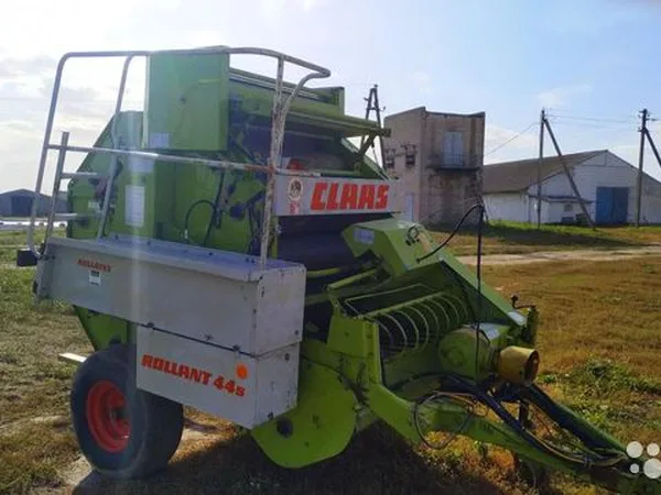 Пресс-подборщик Claas Rollant 44