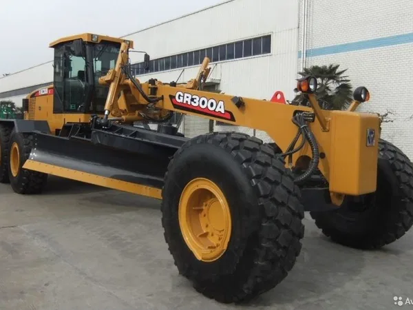 Автогрейдер XCMG GR300A