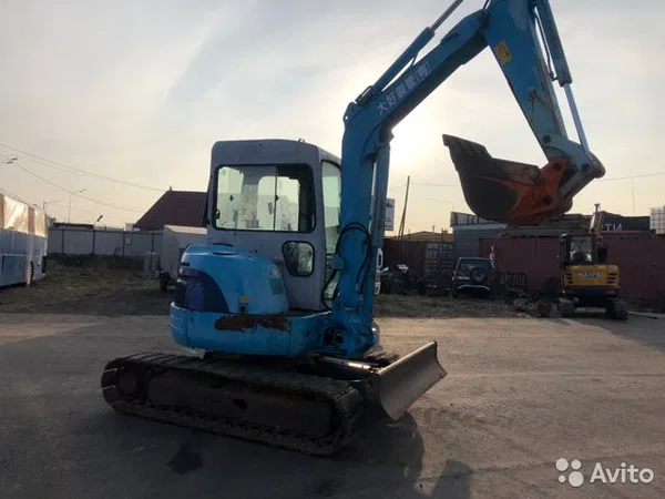 Мини-экскаватор Hitachi EX40U