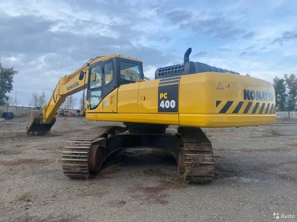 Гусеничный экскаватор Komatsu PC400-7