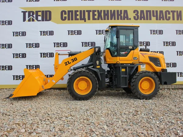 Фронтальный погрузчик Yigong ZL30