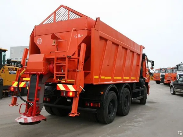 Комбинированная дорожная машина ЭД-405