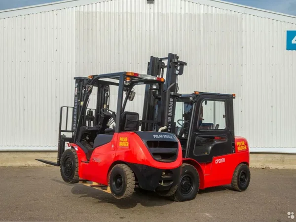 Вилочный погрузчик Polar Badger CPCD35