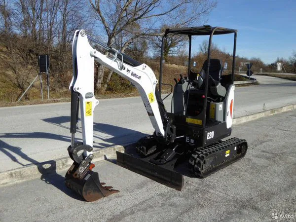 Мини-экскаватор Bobcat E20