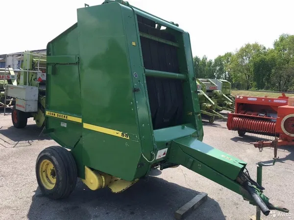 Пресс-подборщик John Deere 550