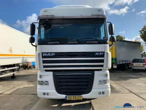 Седельный тягач DAF XF