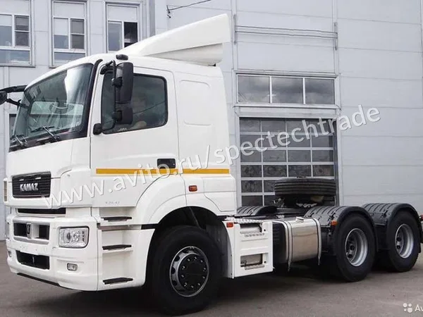 Седельный тягач КамАЗ 65206