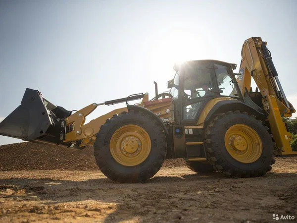 Экскаватор-погрузчик Caterpillar 444