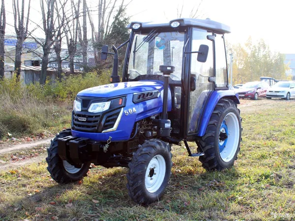 Трактор Xingtai XT 504