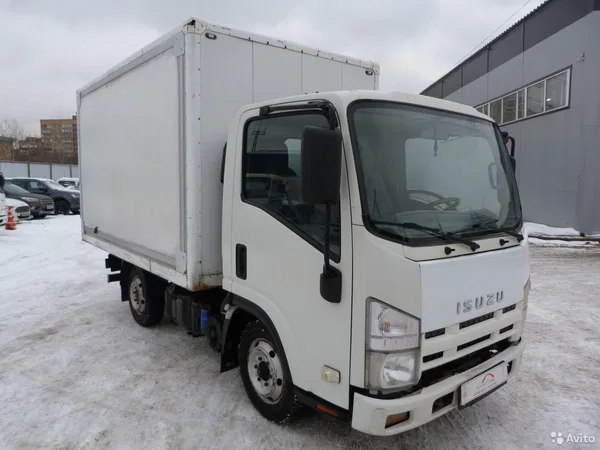 Промтоварный фургон Isuzu NLR85A