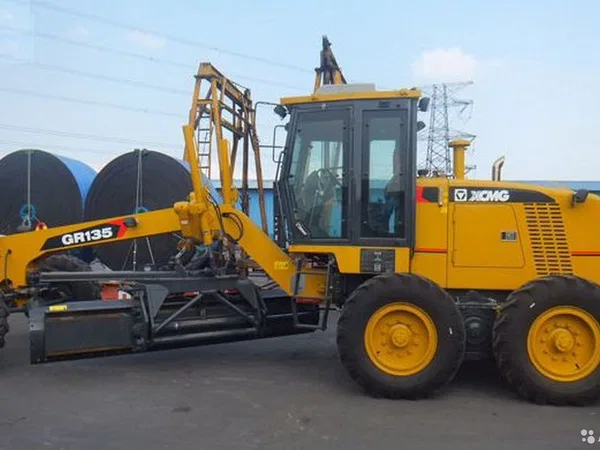 Автогрейдер XCMG GR135