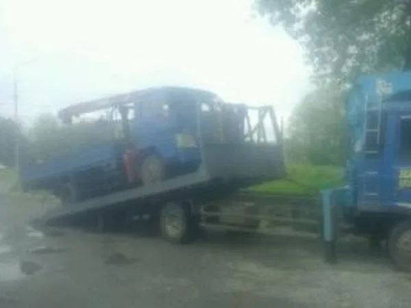 Бортовой грузовик с КМУ Nissan Diesel