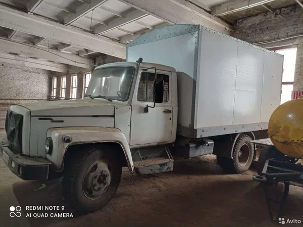 Грузовой фургон ГАЗ 3309