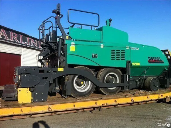 Асфальтоукладчик XCMG RP602L