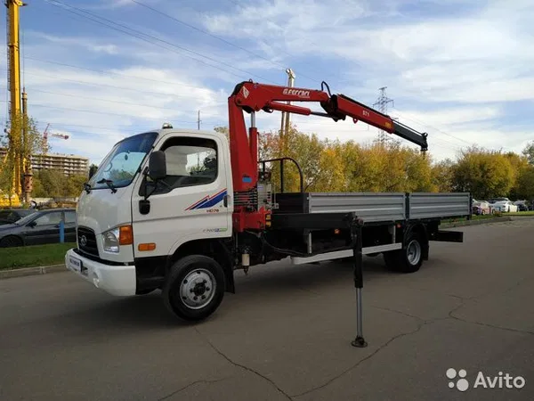 Бортовой грузовик с КМУ Hyundai HD78
